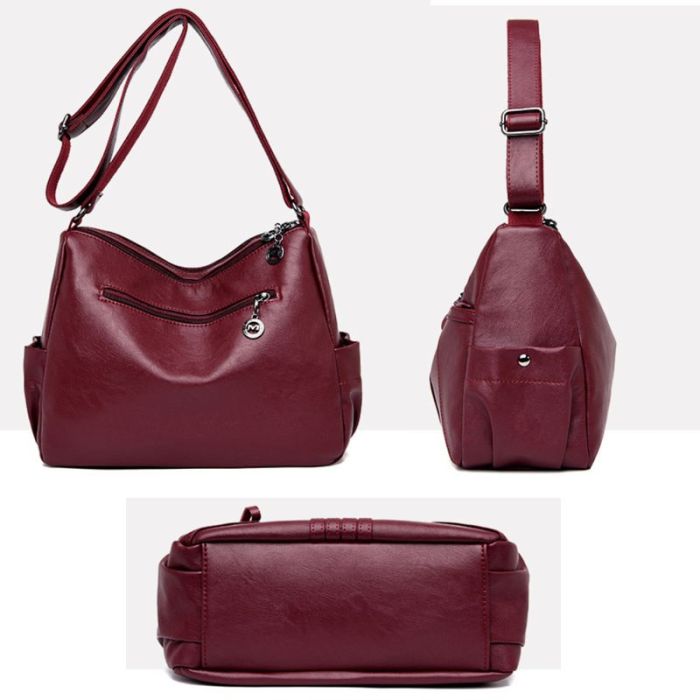 Bag with many pockets and compartments