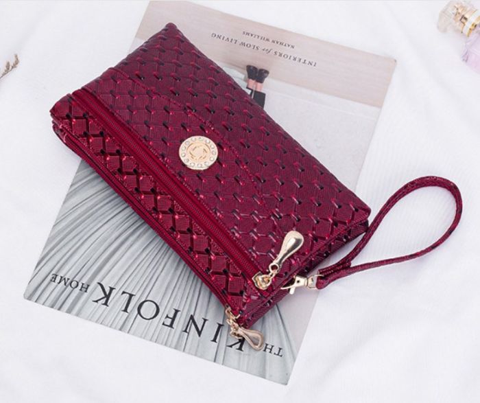 Red clutch 21485