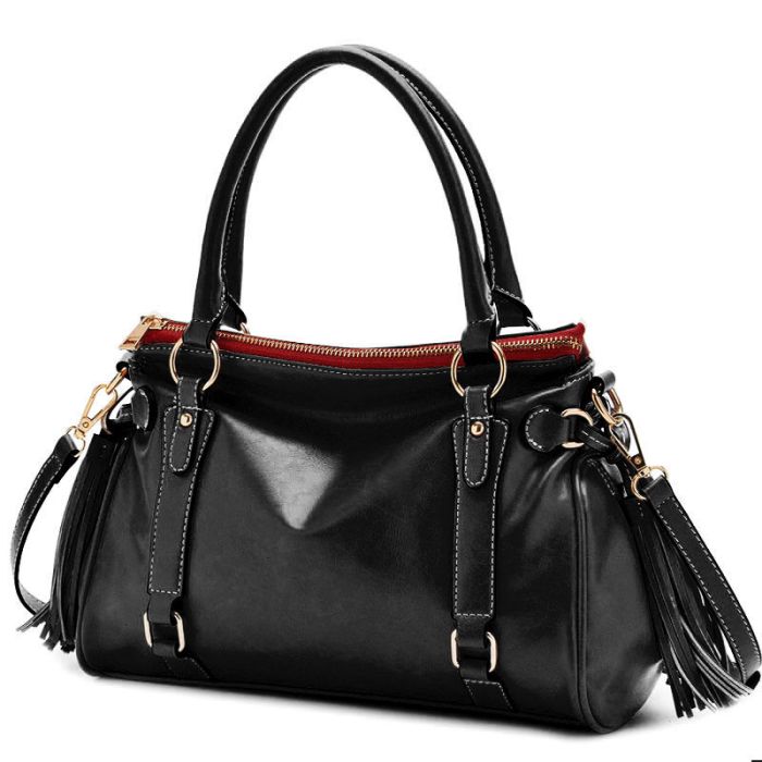 Women's bag with handles and tassels - a timeless classic