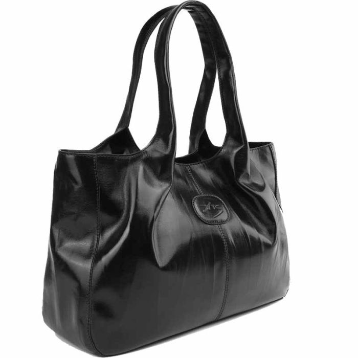 Women's leather shoulder bag with one-piece handles