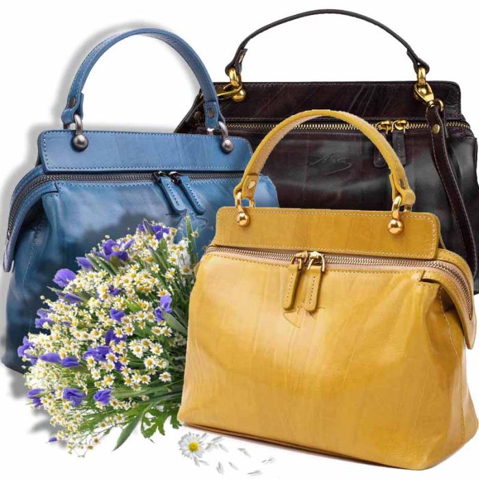 Women's Smooth Leather Handbag - Crush